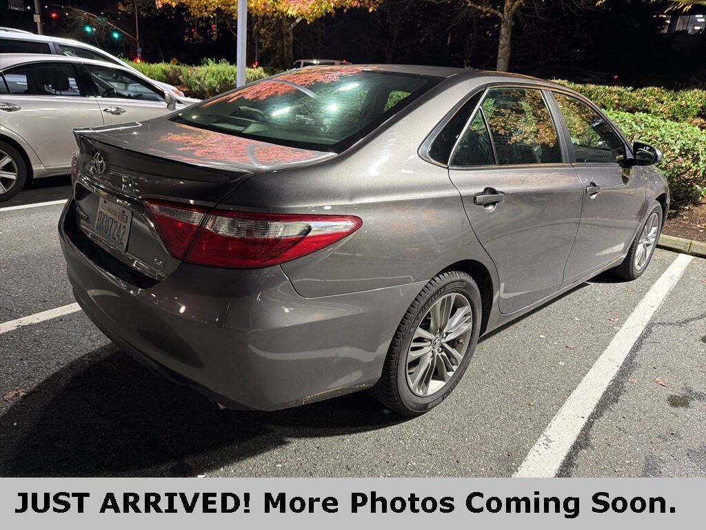 2017 Toyota Camry XLE XSE photo 3