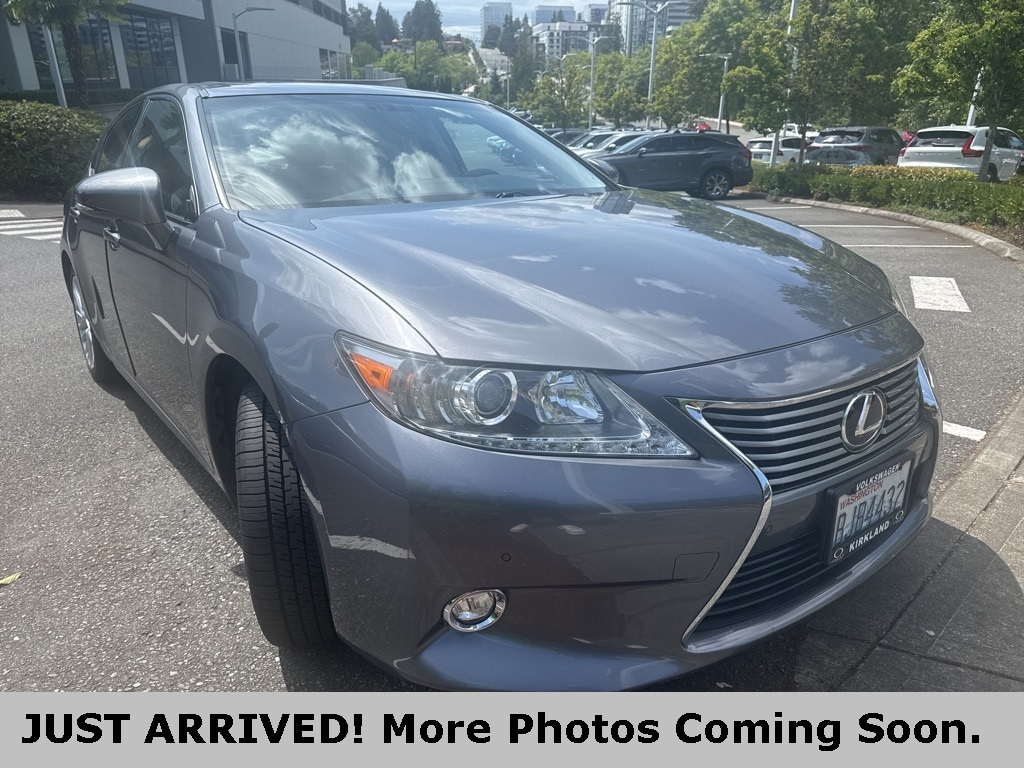 Used 2014 Lexus ES 350 with VIN JTHBK1GG5E2103050 for sale in Bellevue, WA