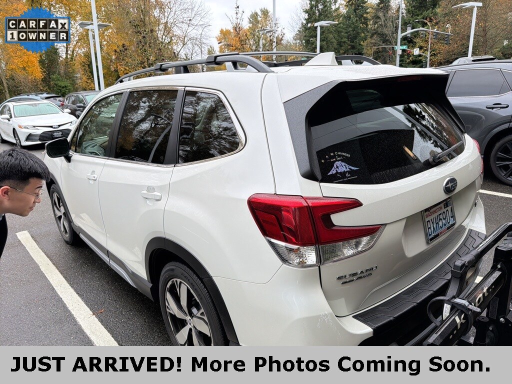 2021 Subaru Forester Touring photo 2