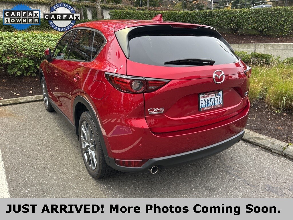 2021 Mazda CX-5 Signature photo 4