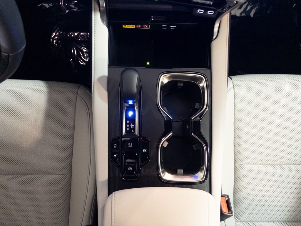 2025 Lexus RX Hybrid 350h - Photo 23