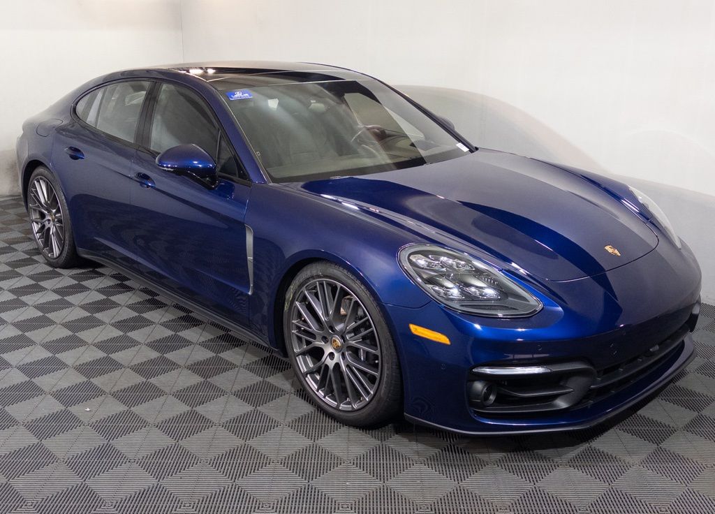 2022 Porsche Panamera