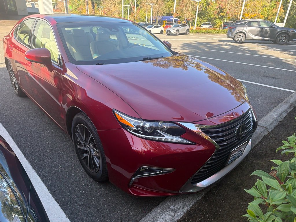 2017 Lexus ES