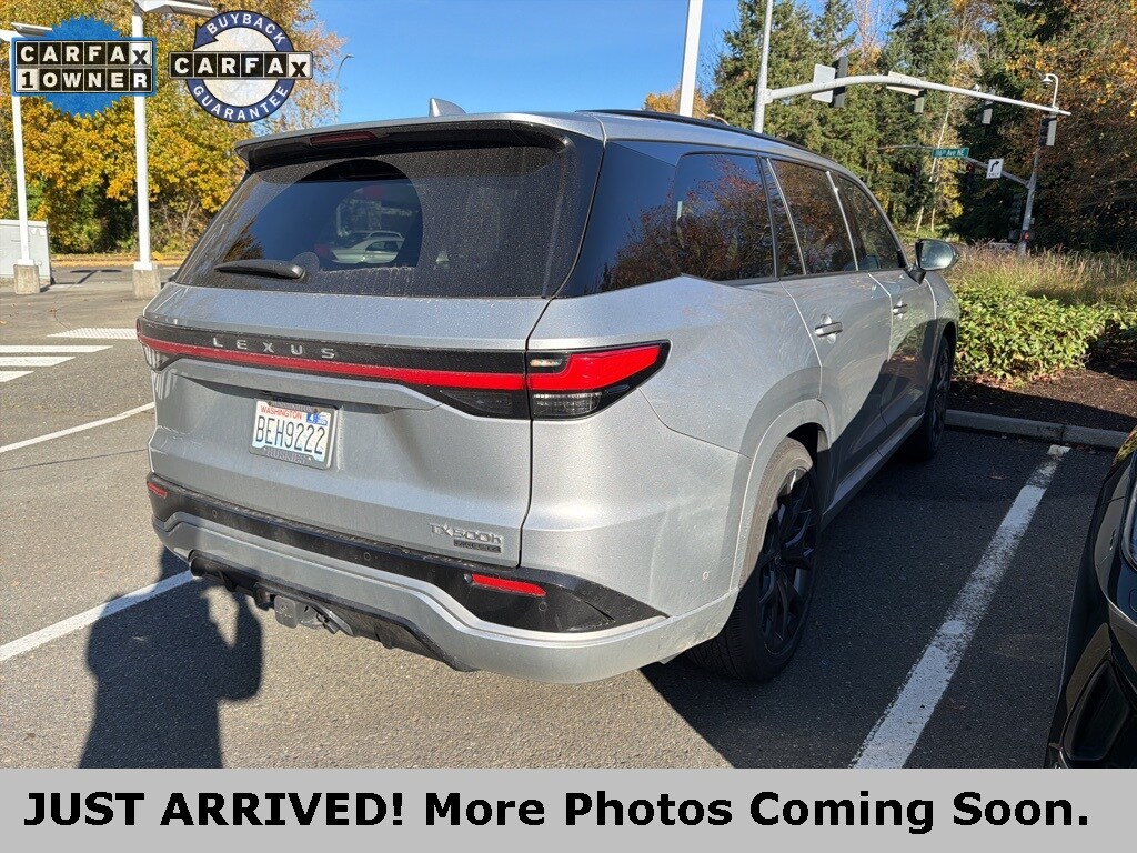 2025 Lexus TX 500h F SPORT Luxury photo 4