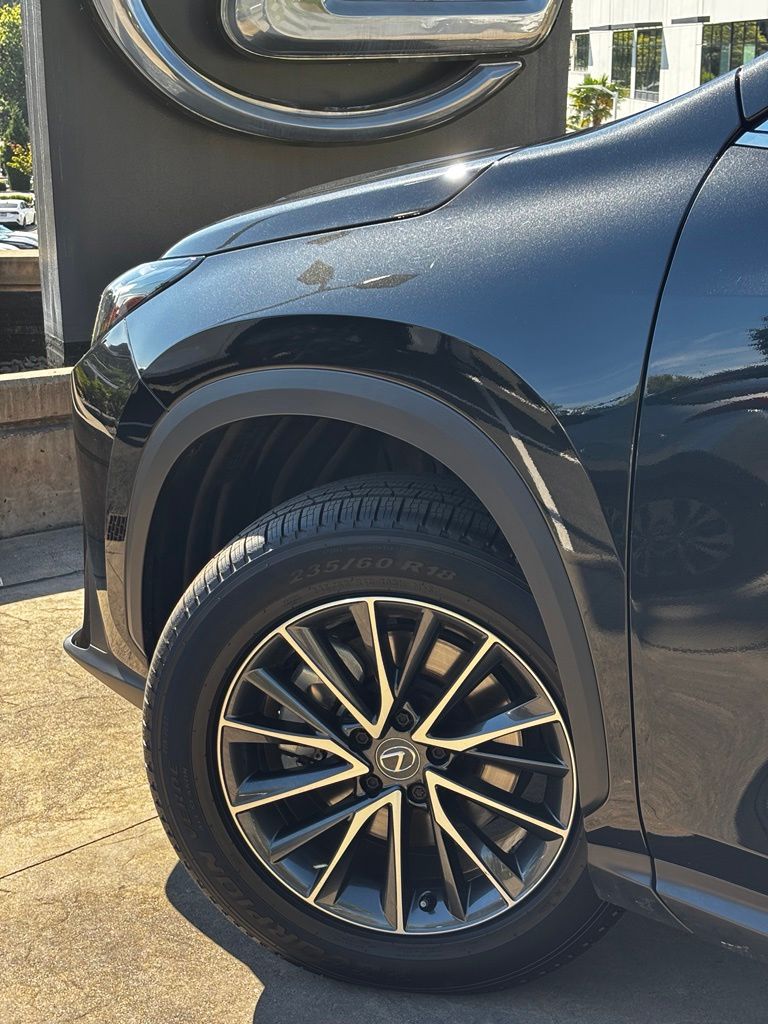 2025 Lexus NX Hybrid 350h - Photo 27