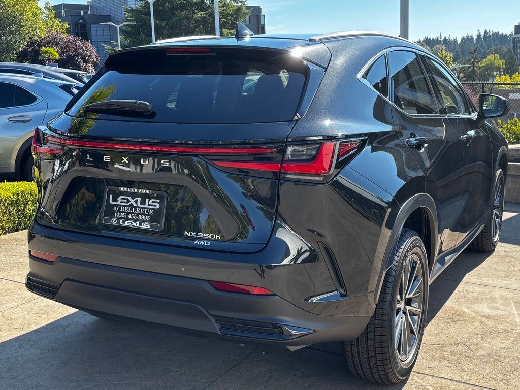 2025 Lexus NX Hybrid 350h - Photo 8