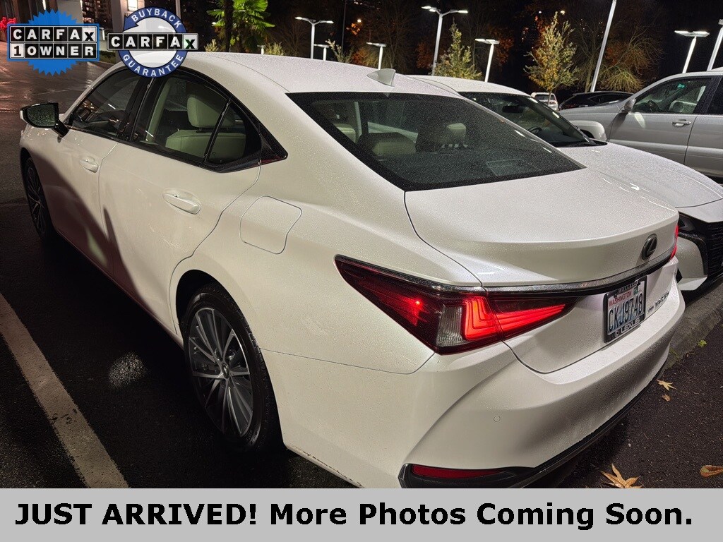 2024 Lexus ES 250 Premium photo 4