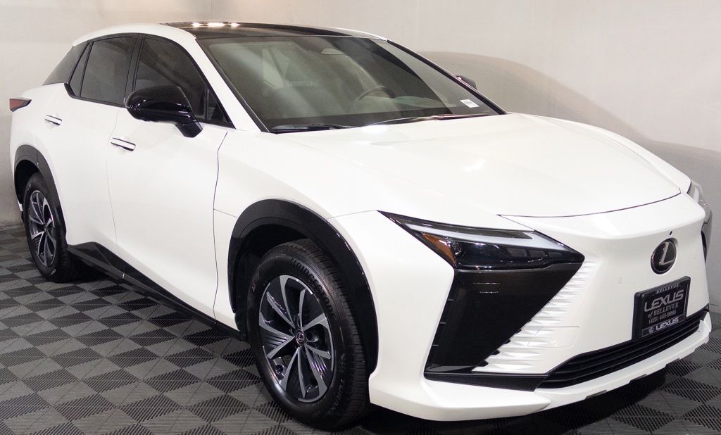 2023 Lexus RZ