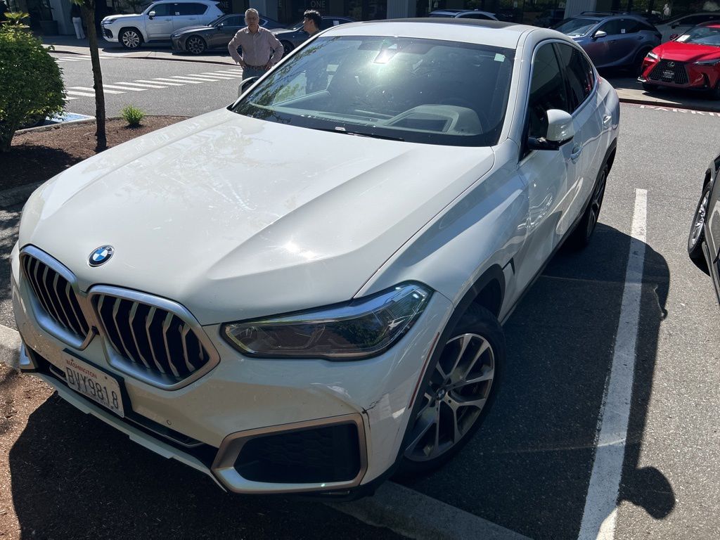2021 BMW X6 xDrive40i's photo