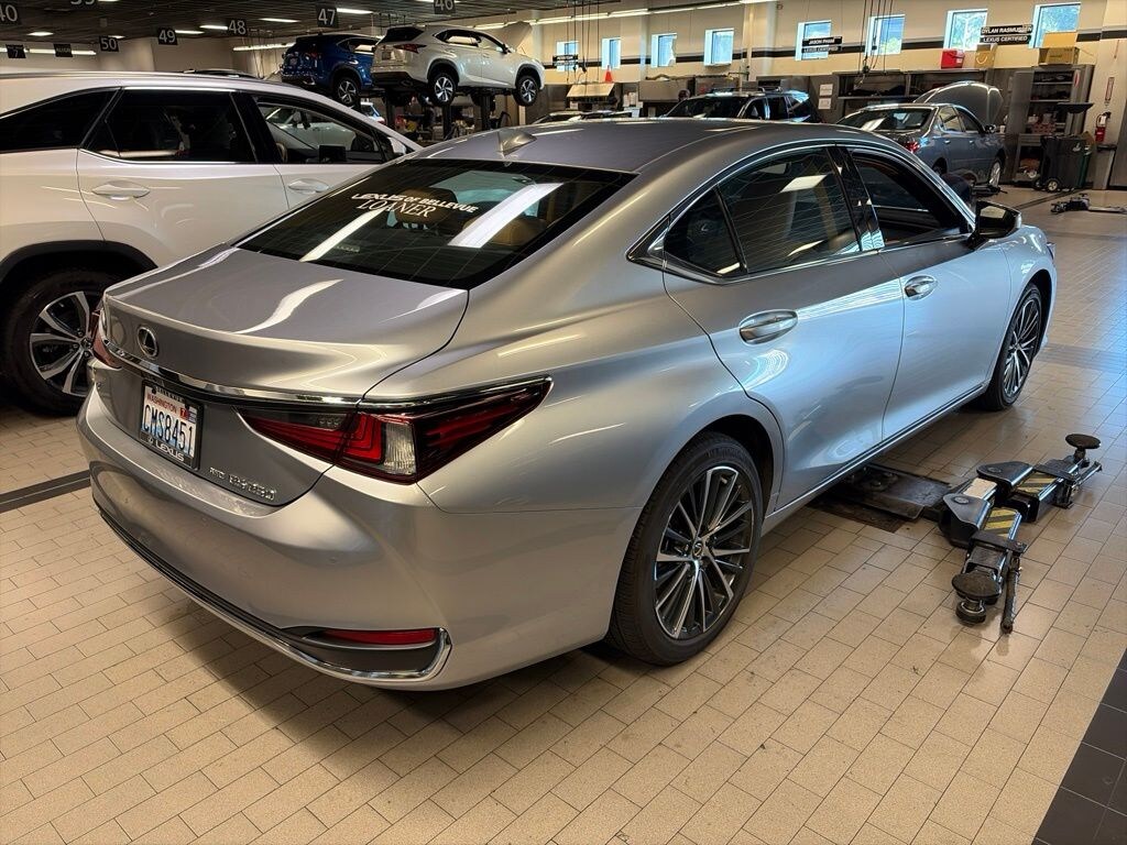 Used 2024 Lexus ES