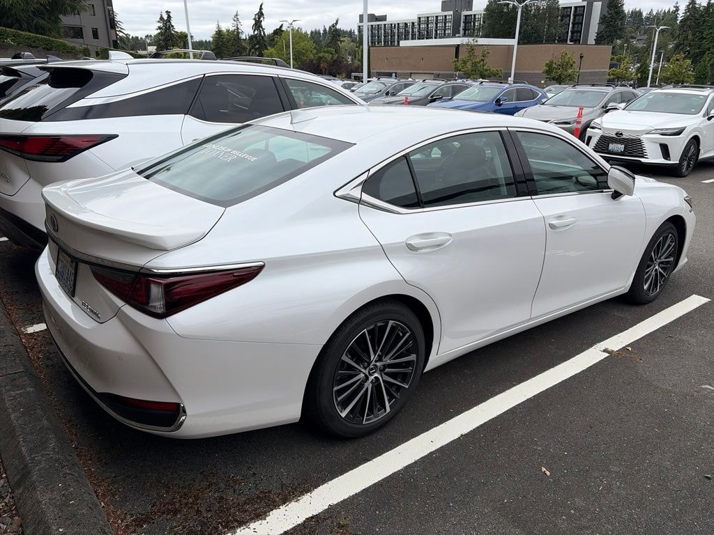 Used 2025 Lexus ES