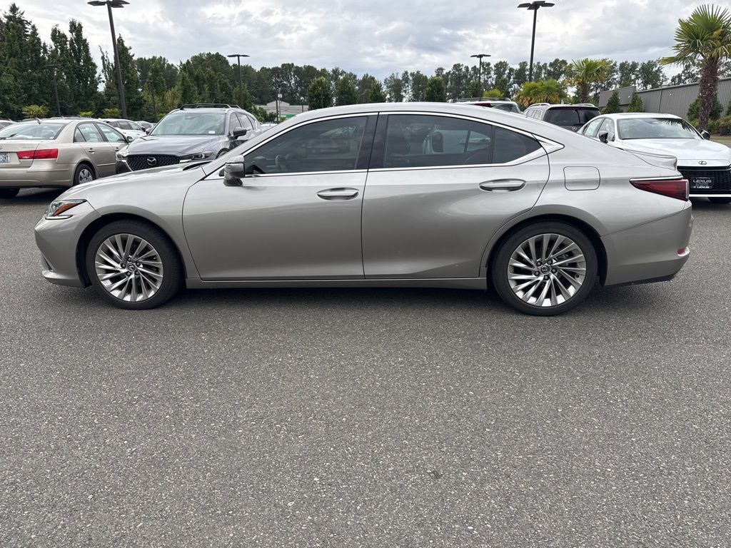 2019 Lexus ES 350 350 Luxury's photo