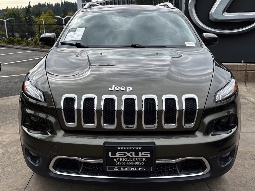 Used 2015 Jeep Cherokee Limited with VIN 1C4PJMDS6FW522636 for sale in Bellevue, WA