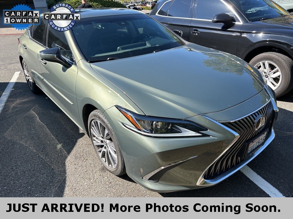 2020 Lexus ES 350 Premium photo 2