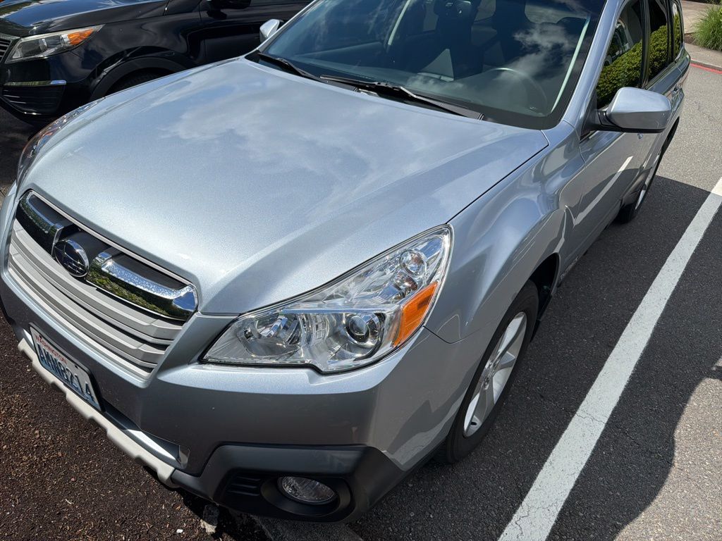 2013 Subaru Outback's photo