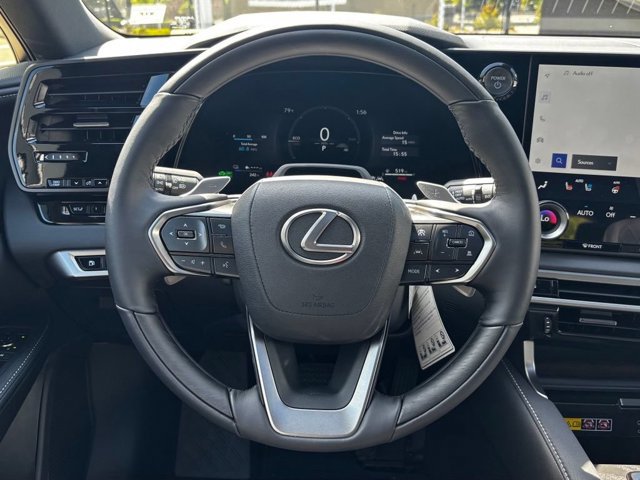 2026 Lexus RX 450h+ Premium - Photo 18