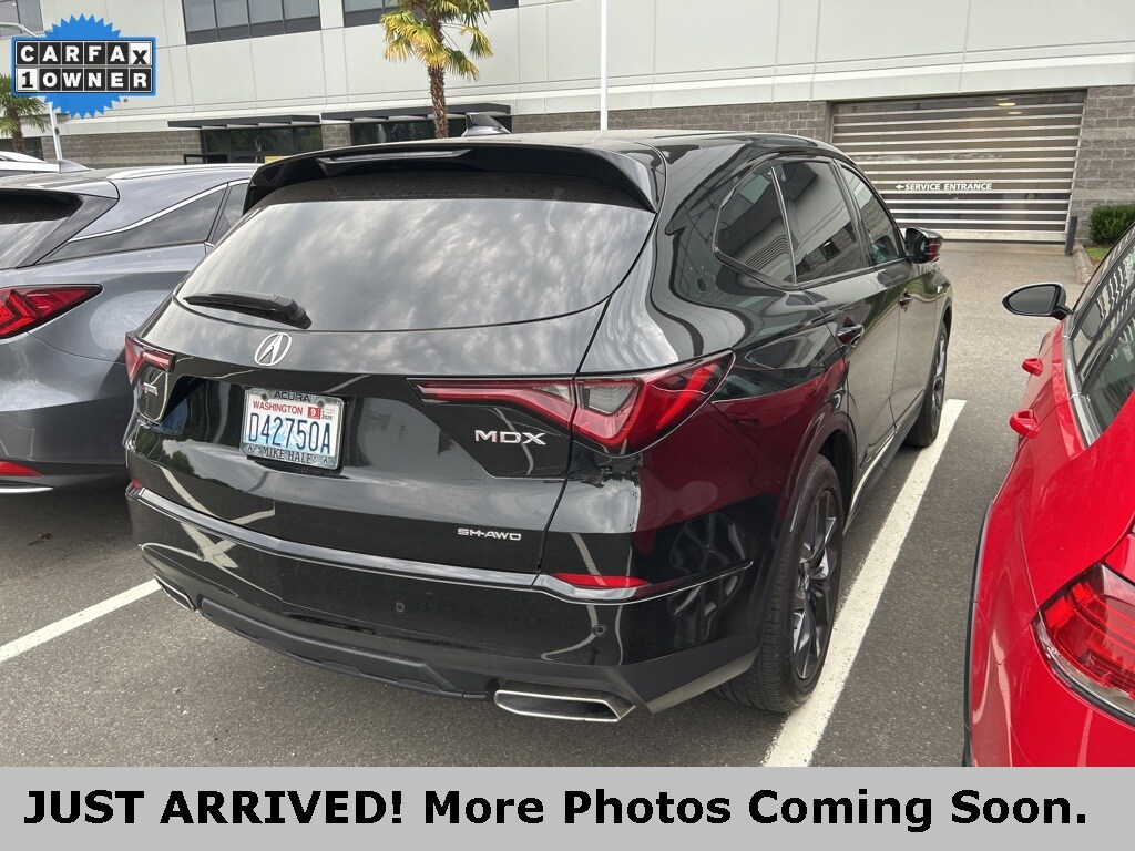 2023 Acura MDX SH-AWD A-Spec photo 3