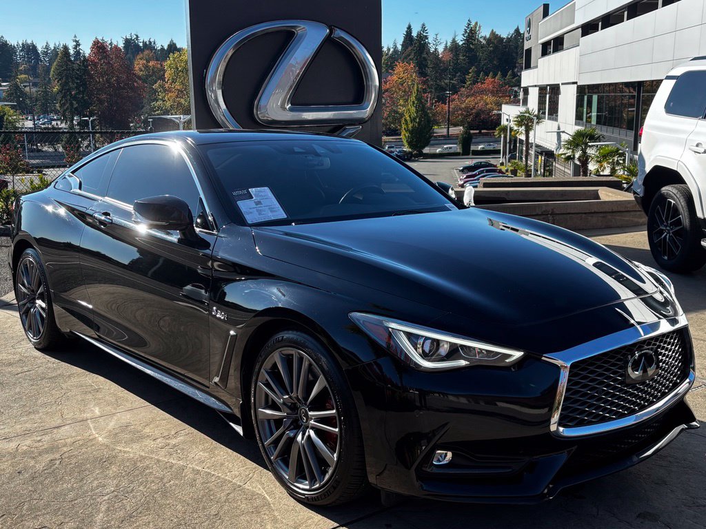 2017 INFINITI Q60 Coupe Red Sport