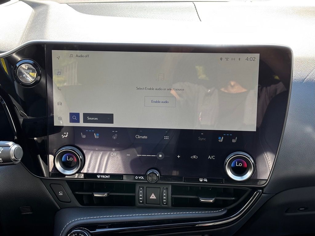 2025 Lexus NX Hybrid 350h - Photo 22