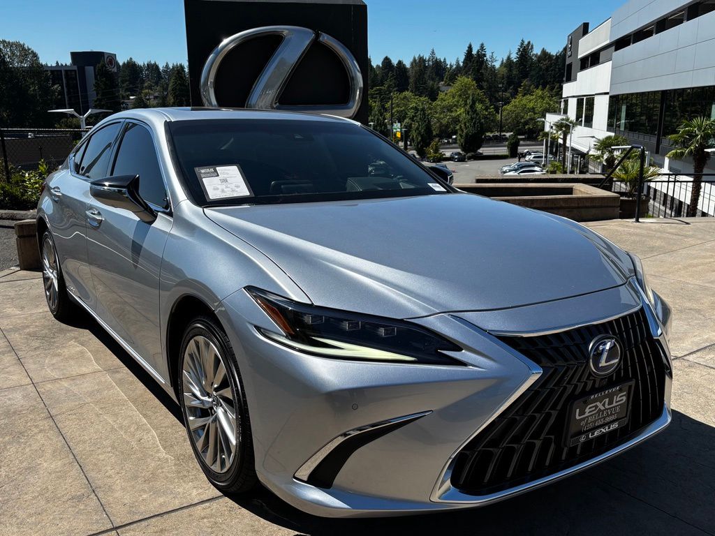 2022 Lexus ES