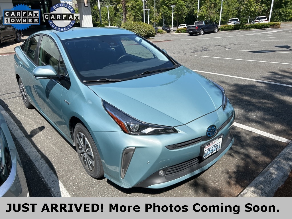 Used 2019 Toyota Prius XLE with VIN JTDL9RFU7K3013069 for sale in Bellevue, WA