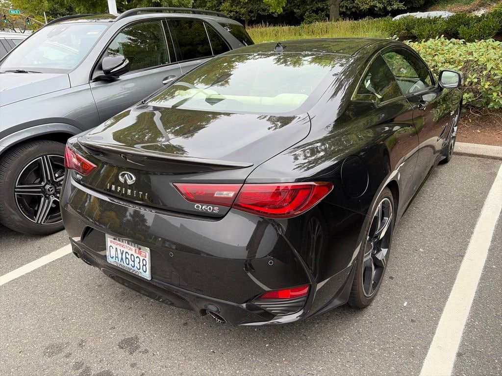 Used 2018 INFINITI Q60 RED SPORT 400