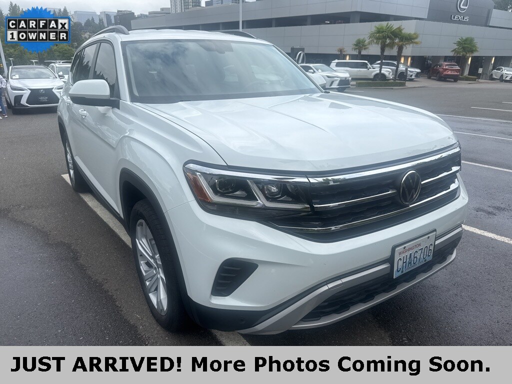2023 Volkswagen Atlas V6 SE Technology photo 2