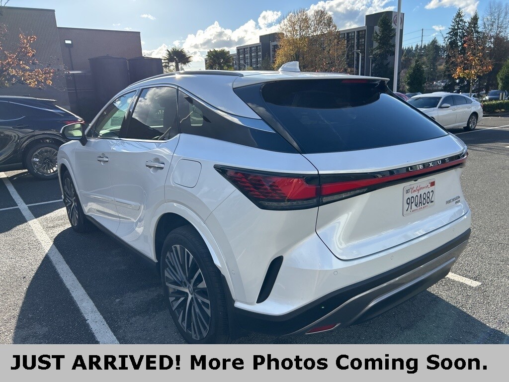 2024 Lexus RX 350h Premium photo 3