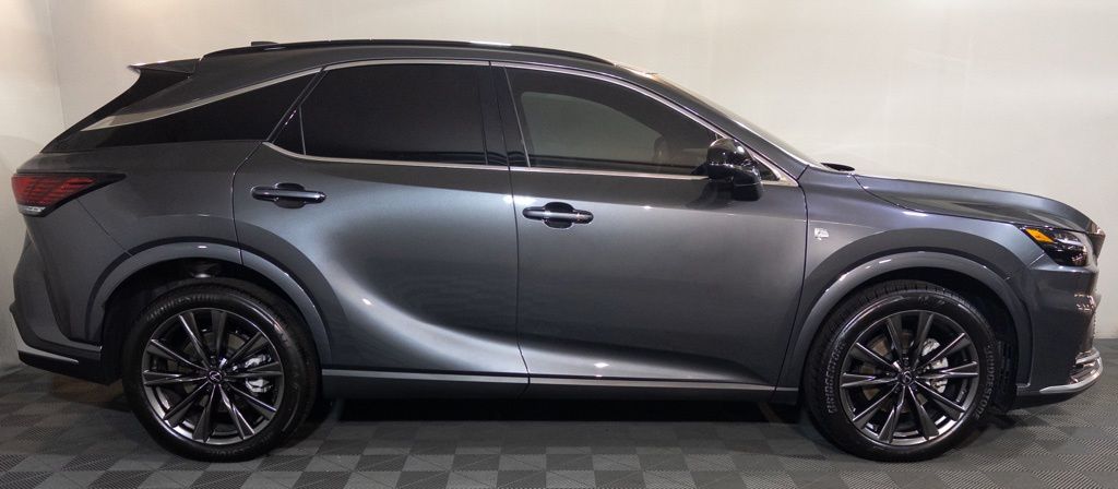 2025 Lexus RX Hybrid 350h - Photo 9