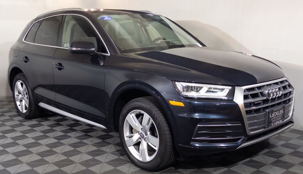 2018 Audi Q5 2.0T quattro S tronic Premium Plus's photo