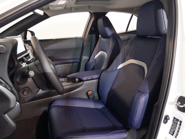 2026 Lexus UX Hybrid 300h Premium - Photo 12
