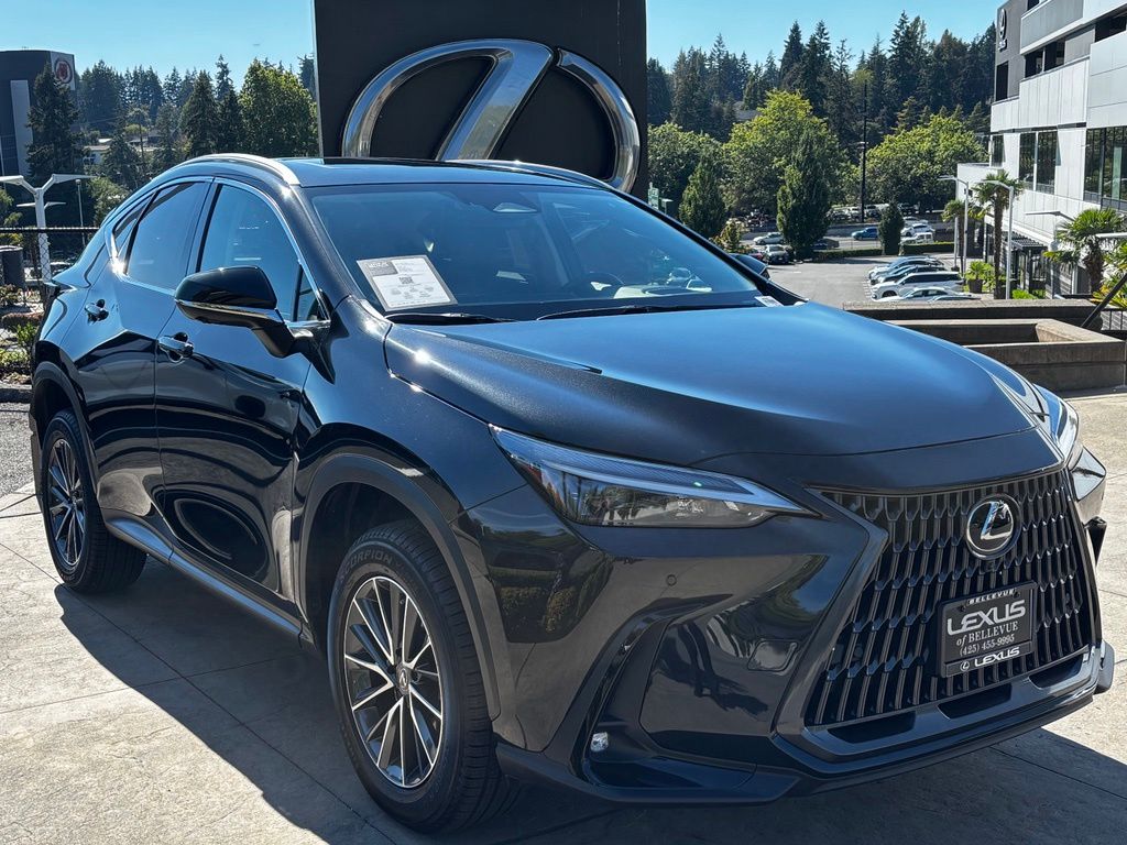 2025 Lexus NX Hybrid