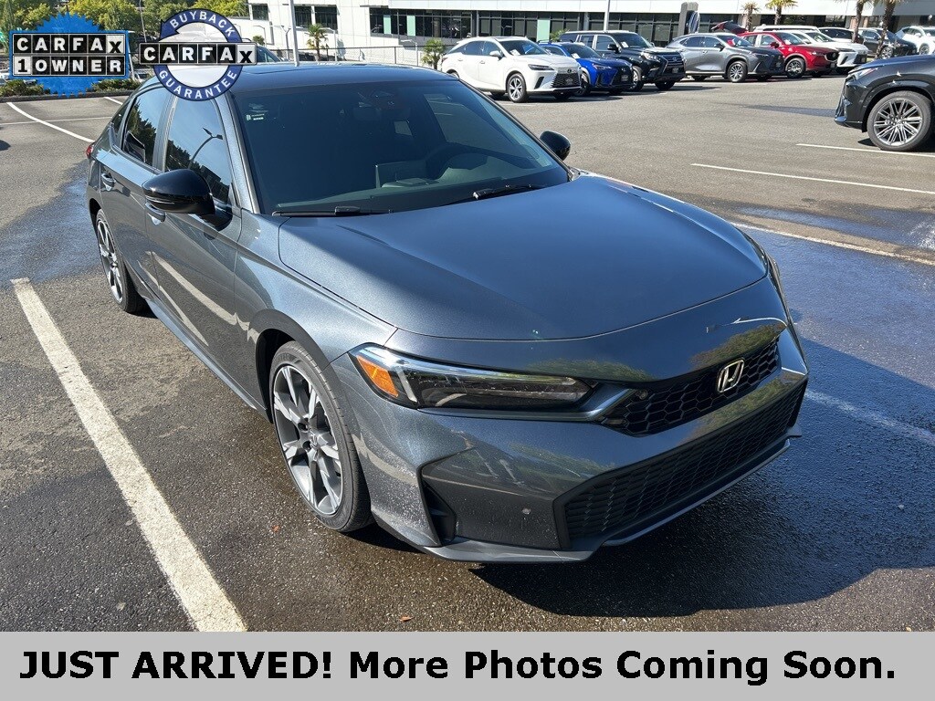 2025 Honda Civic Hatchback Hybrid Sport Touring photo 2