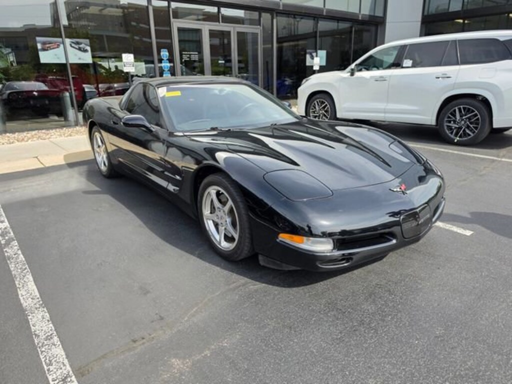 Used 2004 Chevrolet Corvette Base Coupe
