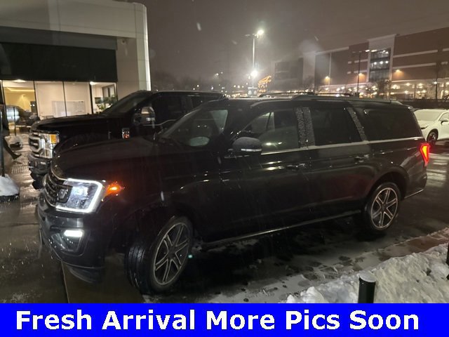 2021 Ford Expedition Limited's photo