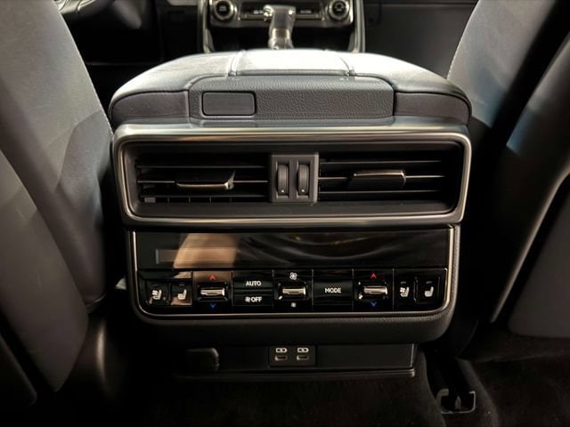 2024 Lexus LX Luxury - Photo 19