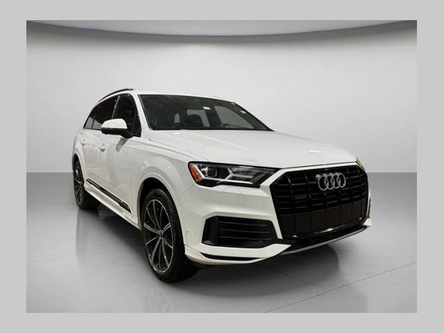 2021 Audi Q7 Premium Plus's photo