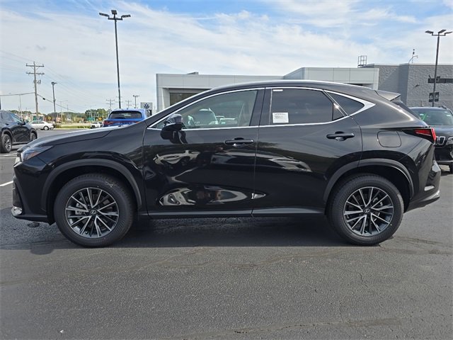 2026 Lexus NX 350 Premium photo 4