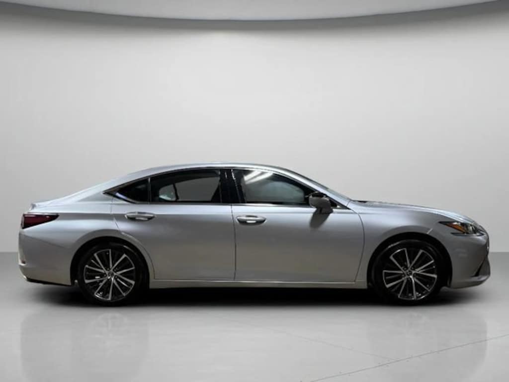 Used 2023 Lexus ES 350 Sedan
