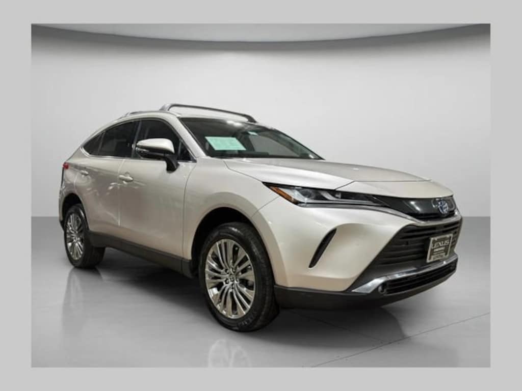 Used 2023 Toyota Venza XLE SUV
