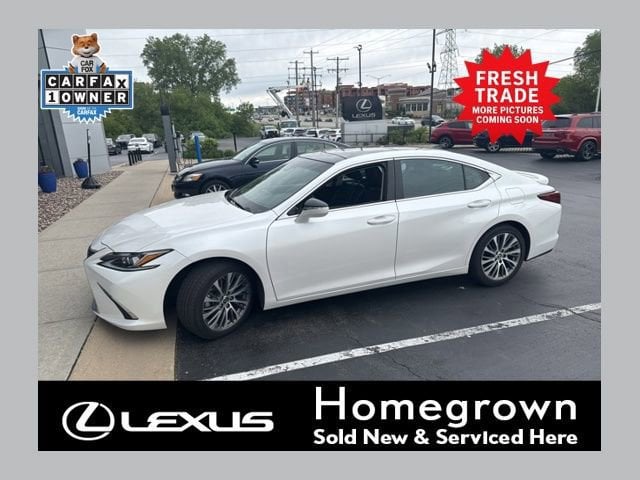 2021 Lexus ES 350 350's photo