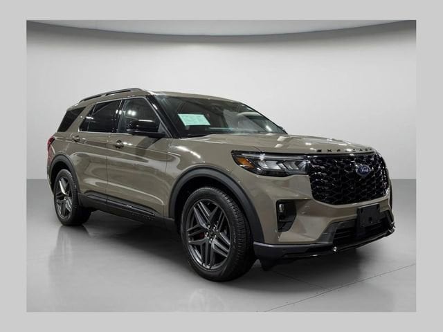 2026 Ford Explorer ST 4WD's photo