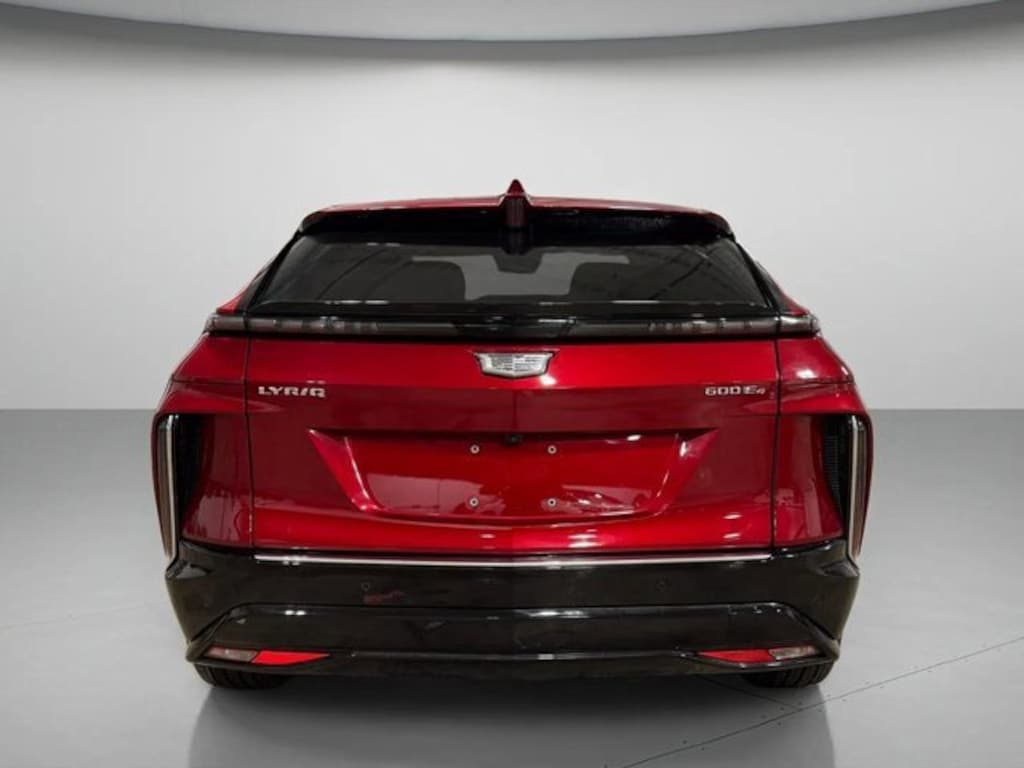 Used 2024 CADILLAC Lyriq Luxury SUV
