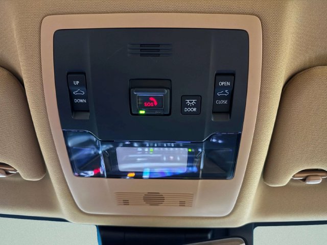2025 Lexus ES 350 - Photo 21