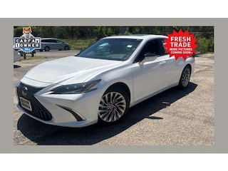 2025 LEXUS ES 300h Ultra Luxury Sedan