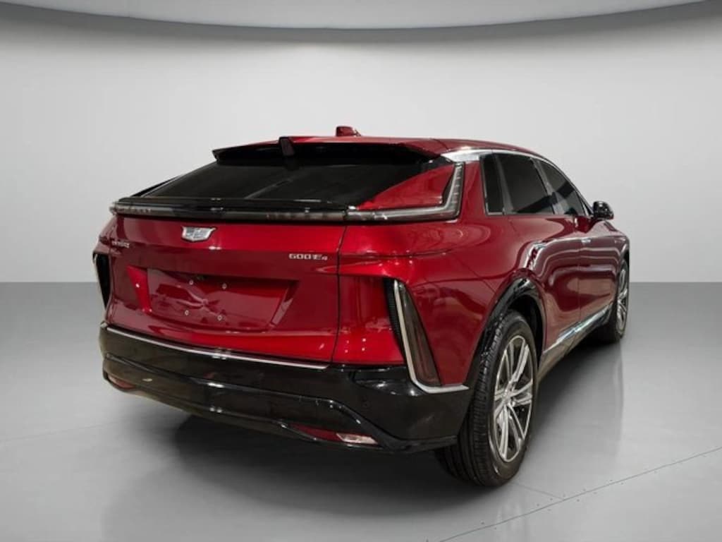 Used 2024 CADILLAC Lyriq Luxury SUV