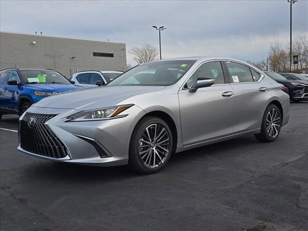 New 2025 Lexus ES 350 SEDAN