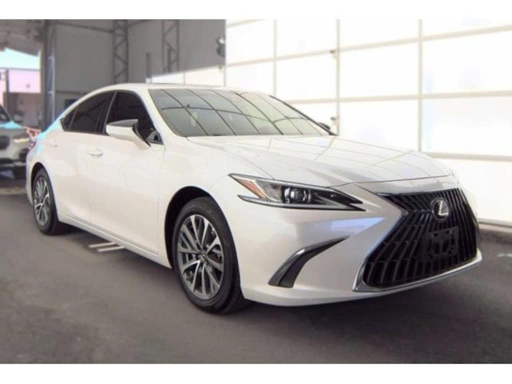 Used 2025 Lexus ES 350 Sedan