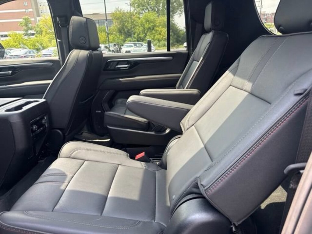 Used 2026 Chevrolet Suburban RST SUV
