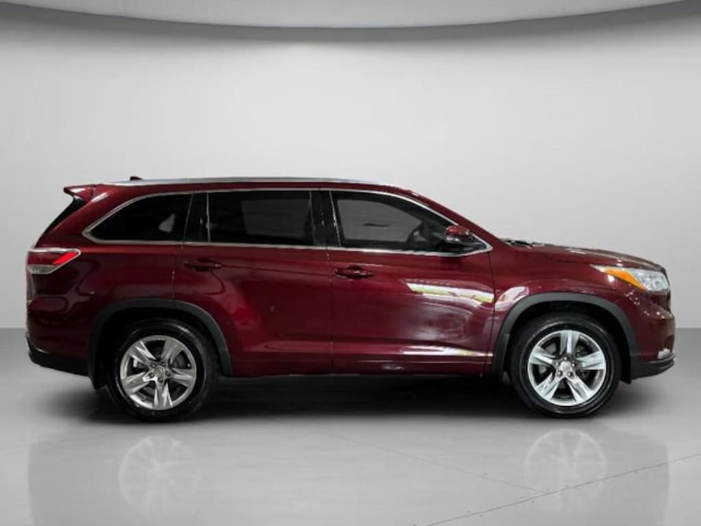 Used 2015 Toyota Highlander Limited SUV